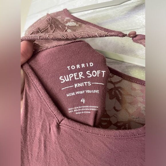 Torrid Mauve Colored Lace Flowy Long Sleeved Tunic Top size 4 Super Soft Knits - Picture 4 of 9